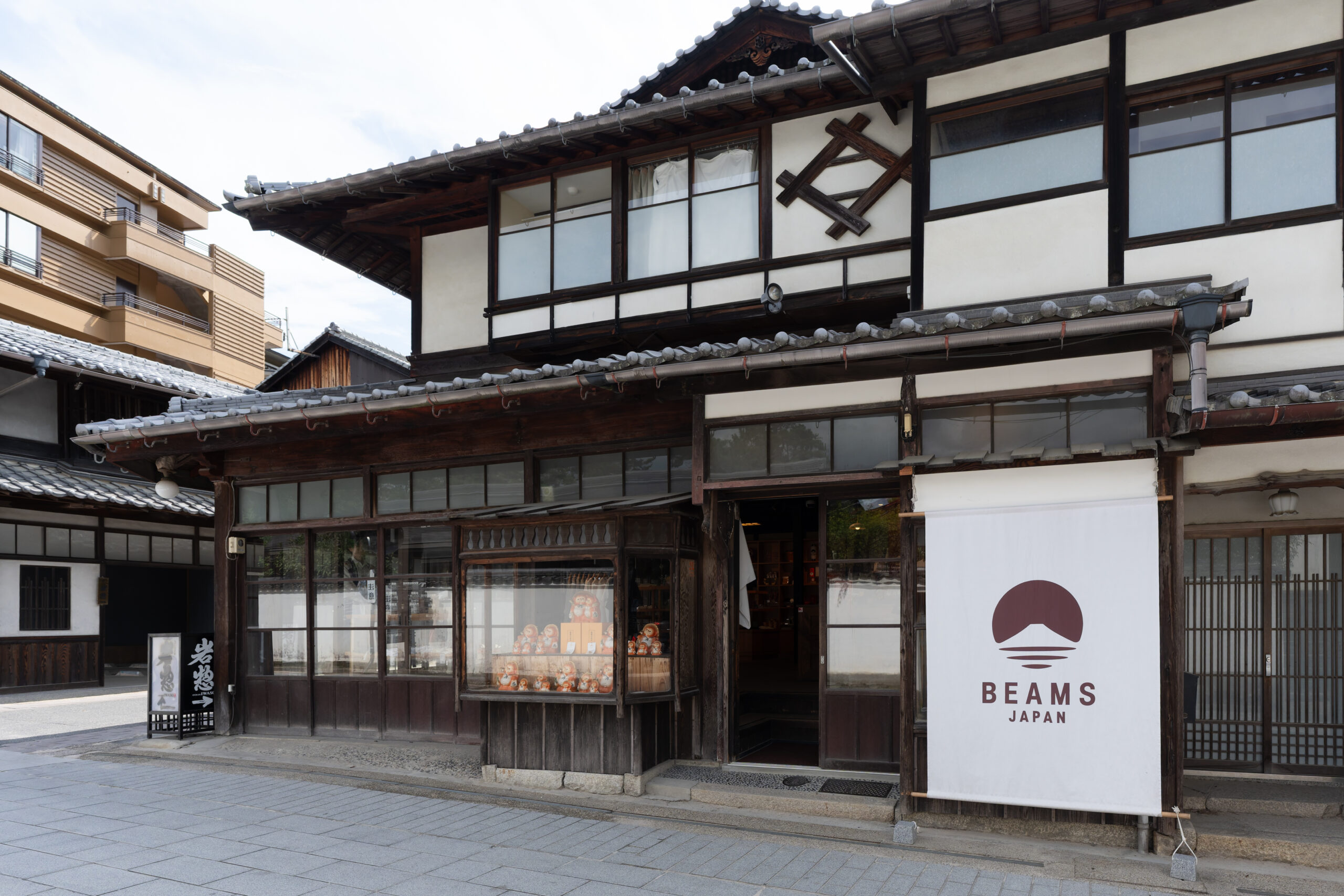 「BEAMS JAPAN×宮島」――旅の思い出に持ち帰りたい、ビームス ジャパン オリジナルの銘品をお土産に／ビームス ジャパン 宮島
